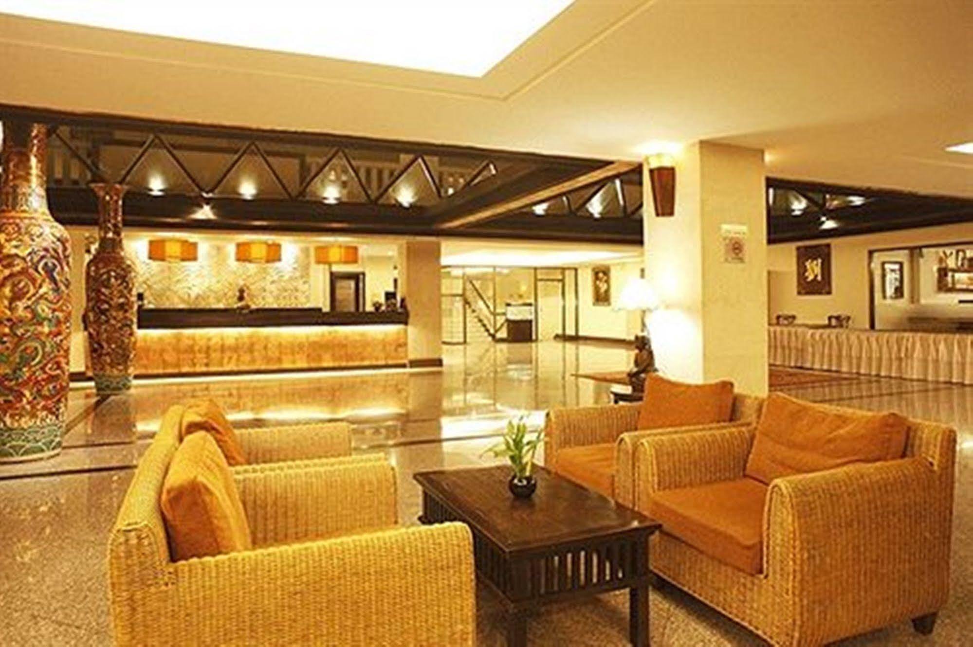 Royal Peninsula Hotel Chiangmai Chiang Mai Exterior photo